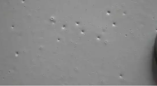 （圖：涂料起泡引起表面缺陷）