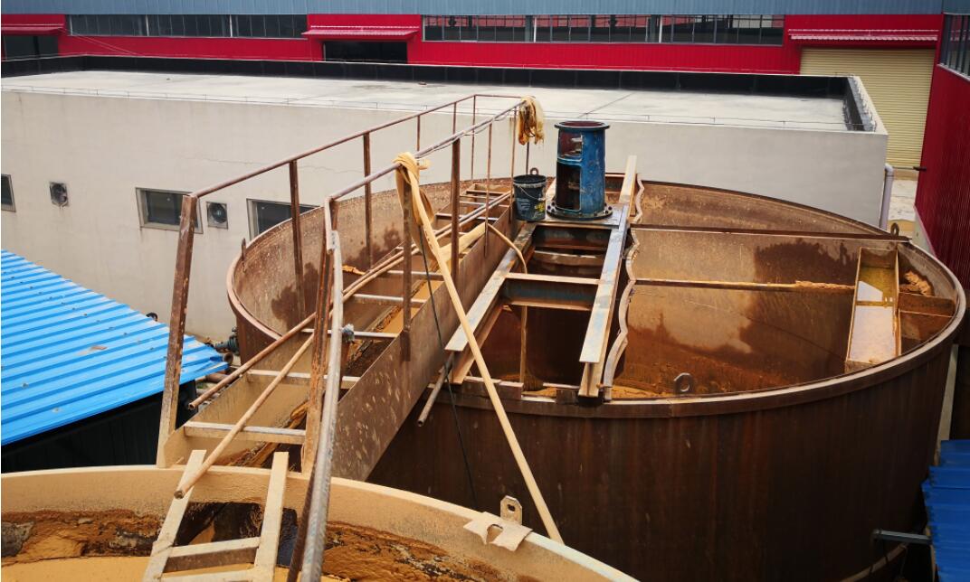 （圖：處理砂石清洗廢水場(chǎng)景）